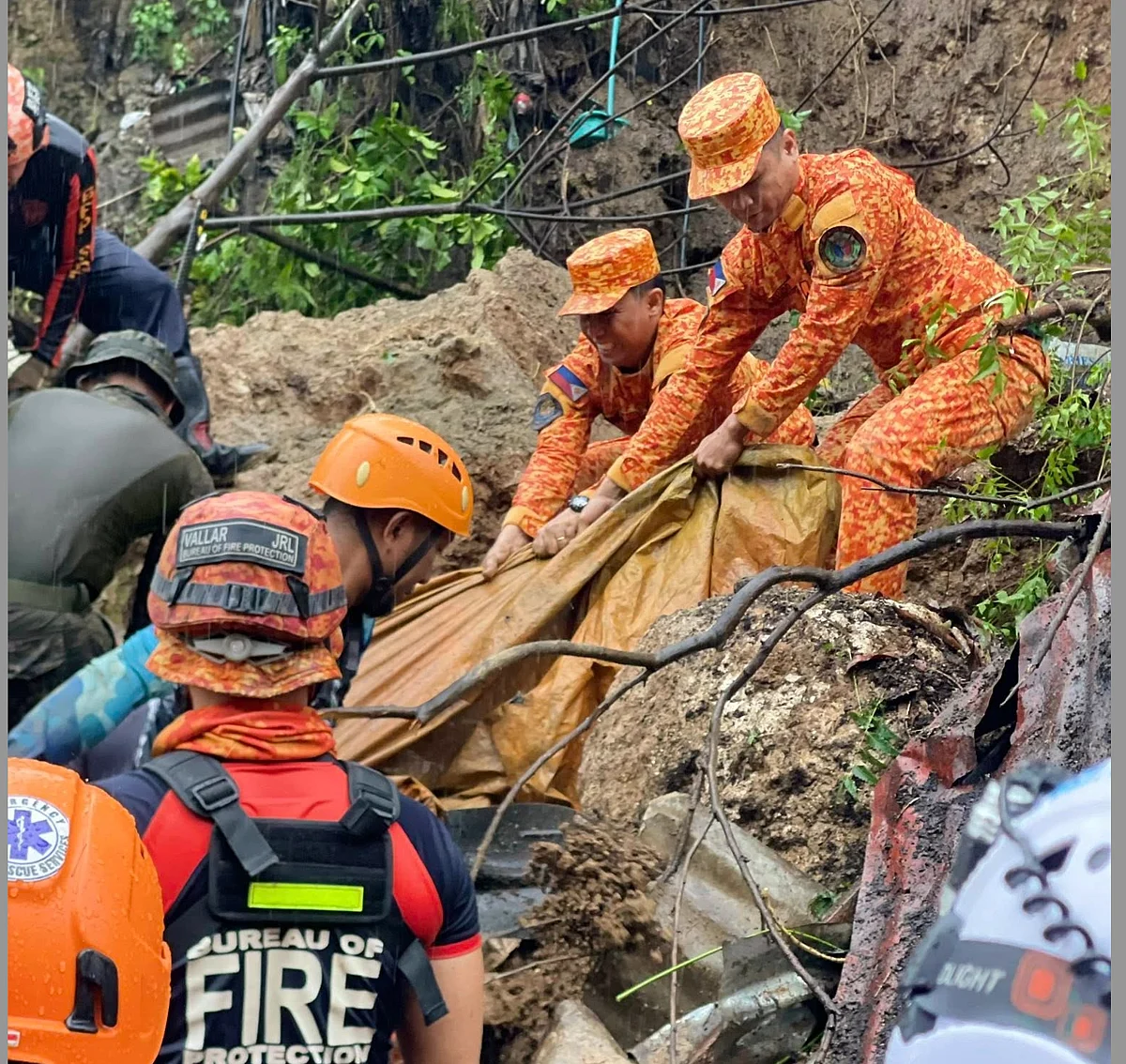 Mindanao'da Şiddetli Yağışların Ardından 8 Ölü, 20.000'den Fazla Aile Tahliye Edildi