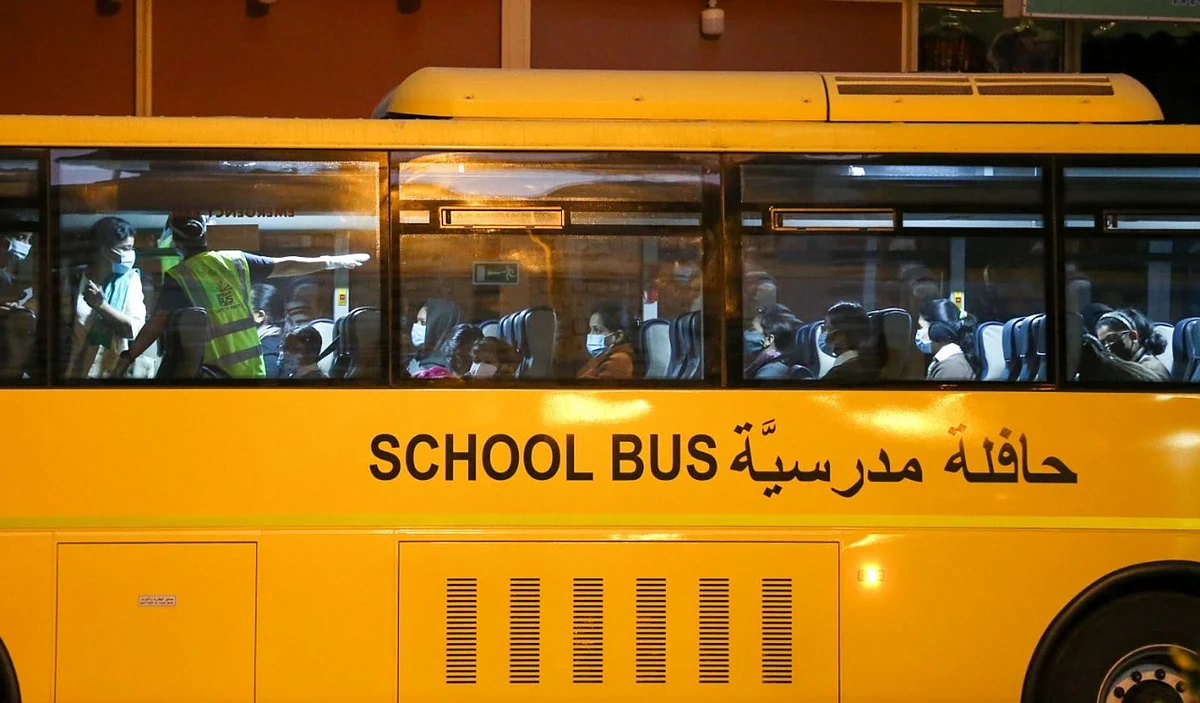 Okul Otobüsü Yolculuklarında 60 Dakikalık Sınır: BAE Doktorları Uzun Yolculukların Sağlığa Etkileri Konusunda Uyarıyor