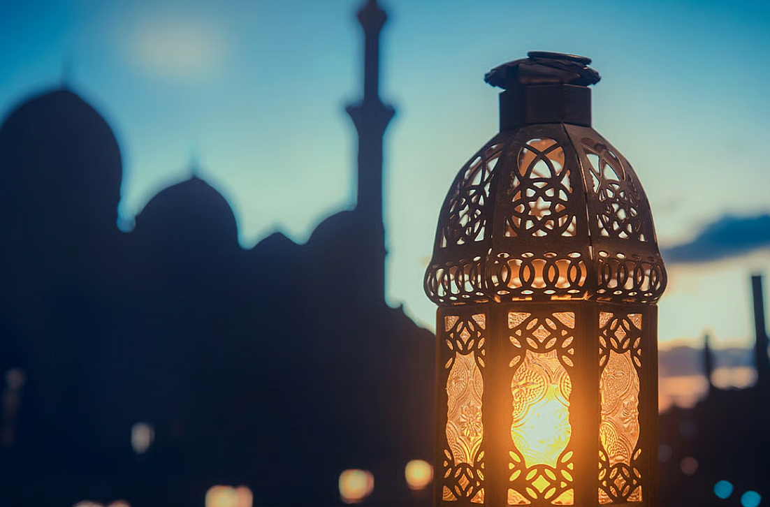 Ramazan 2026: BAE'de Uyulması Gereken Kurallar, Görgü Kuralları; Giyinmekten Çalışma Alışkanlıklarına