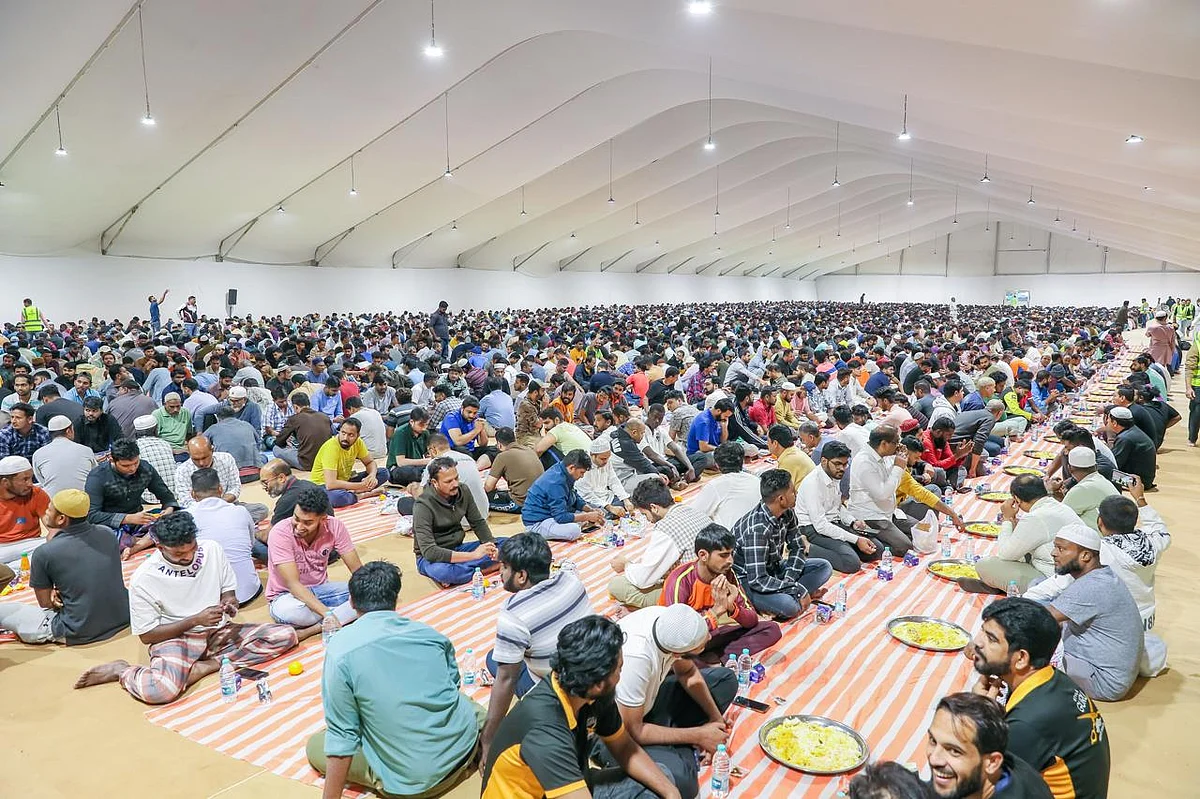 Ramazan 2026: Bir Bağışçı Dubai'de Her Gün 8.000 Kişiye Hizmet Veren İftar Çadırına Sponsor Oluyor