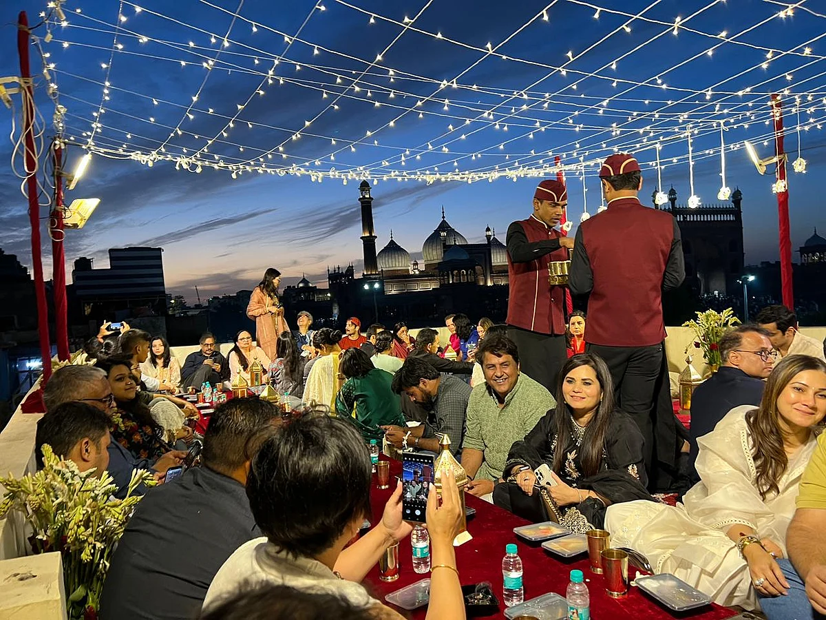Ramazan 2026: Eski Delhi'de Mughlai'den İlham Alan Topluluk İftarını Yaşayın