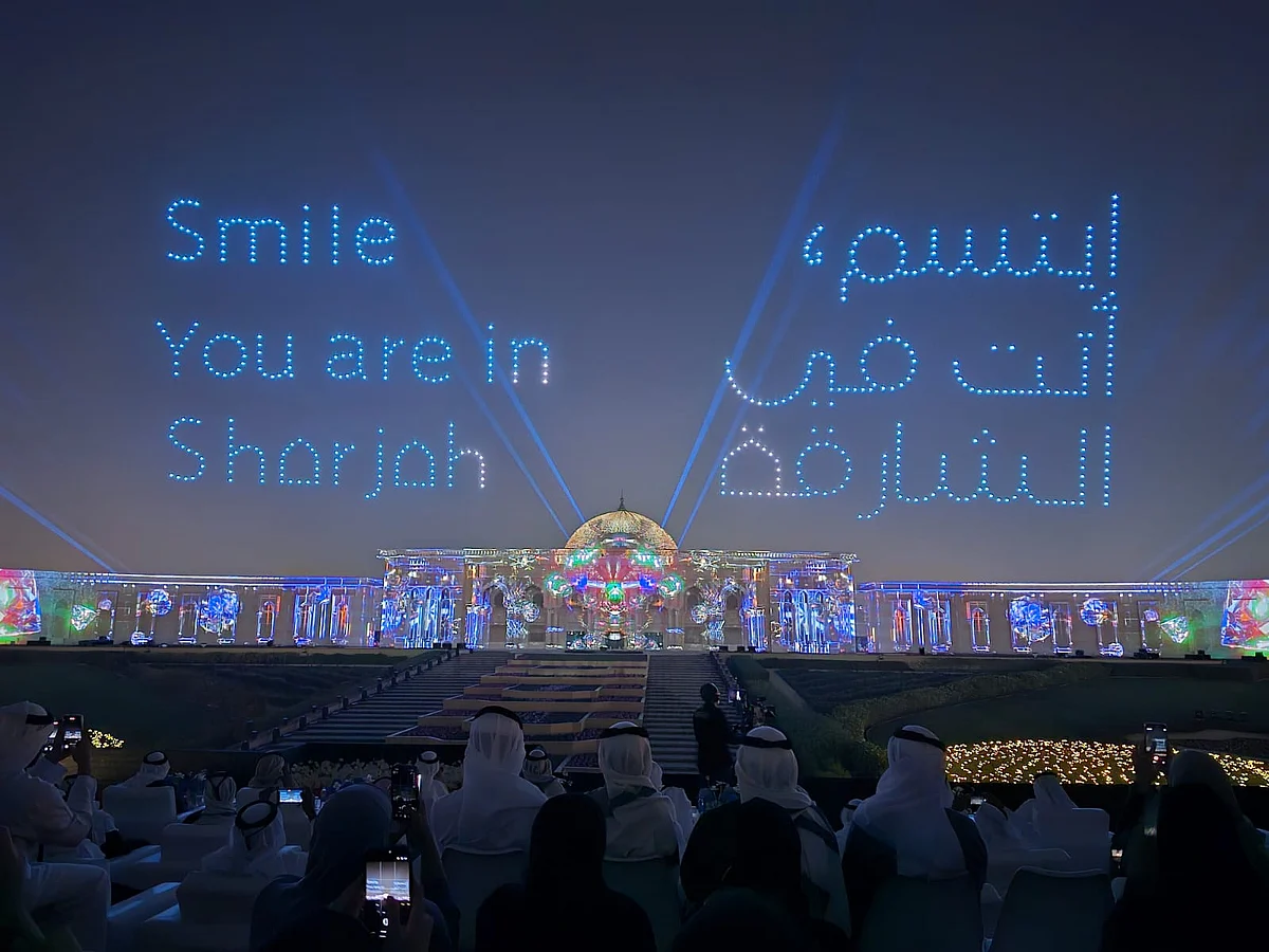 Sharjah ışık Festivali Binaları hayata Geçiriyor; Drone Şovu Açılıyor