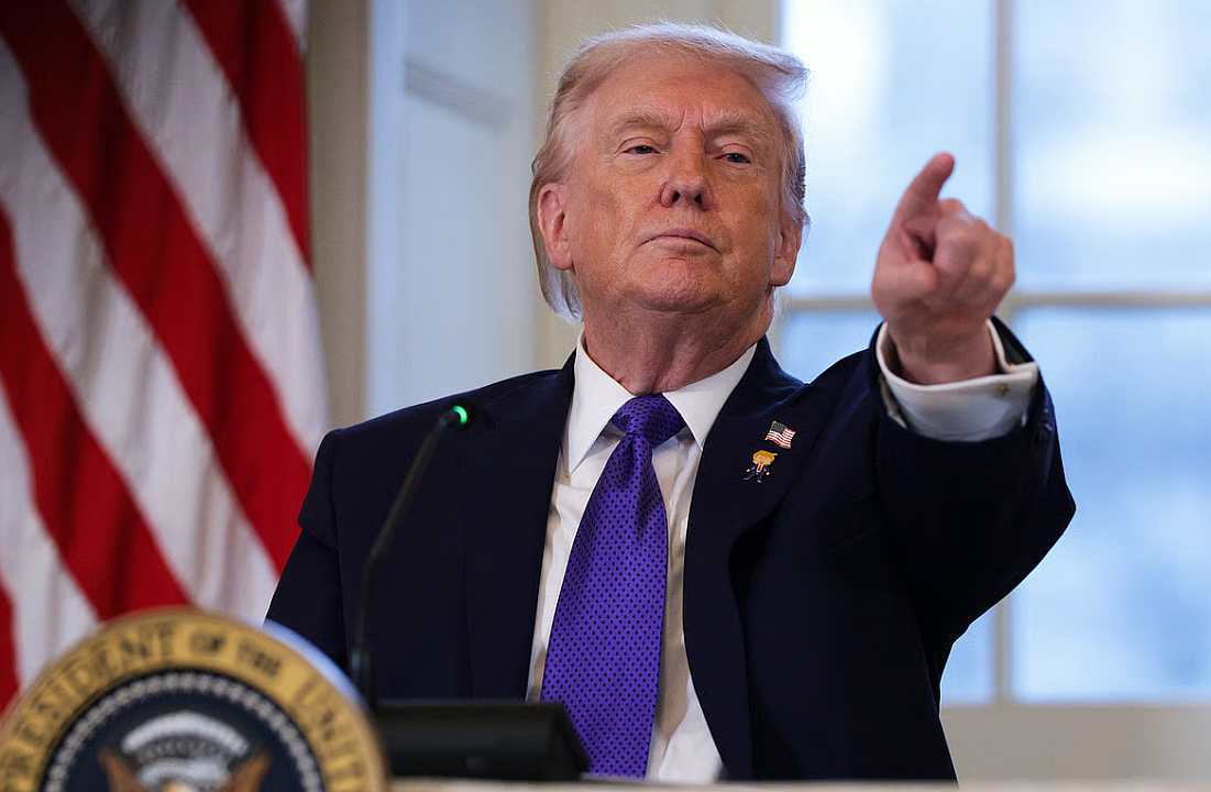 Trump, Çin'e Karşı ABD Üretimini Artırmak için 12 Milyar Dolarlık Mineral Stoğu Başlattı