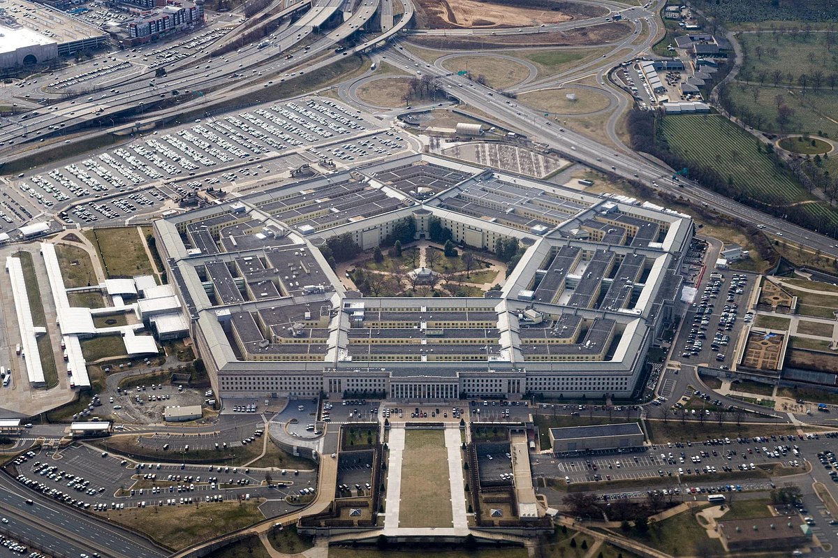 Üst Düzey ABD'li ve İsrailli Generaller, Yükselen İran Gerilimi Arasında Pentagon'da Bir Araya Geldi