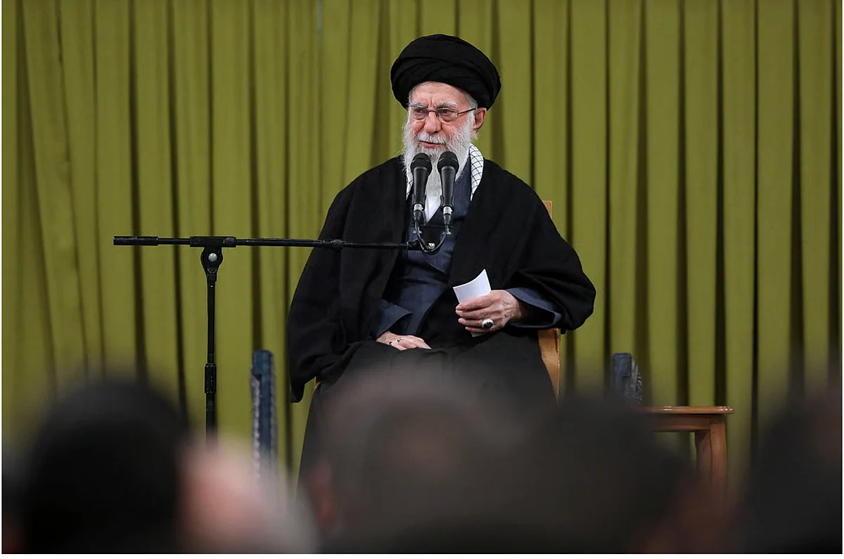 İran, Hamaney'in Öldürülmesinin Ardından Alireza Arafi'yi Liderlik Konseyi'ne Atadı